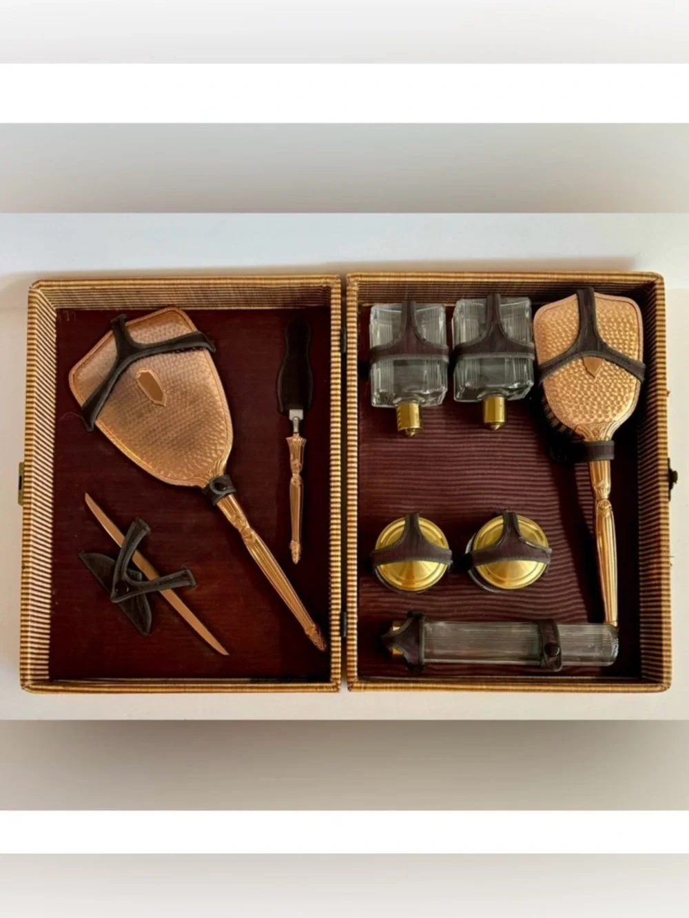 Vintage 1940s  Vanity copper and brass set.Missing comb.